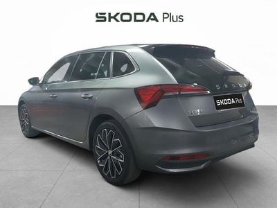 Usado Skoda Scala 115 CV (84 kW) 2024 Gris Utilitario