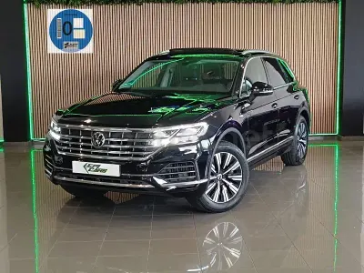 Second-hand VW Touareg 381 CP (280 kW) 2021 Negru SUV