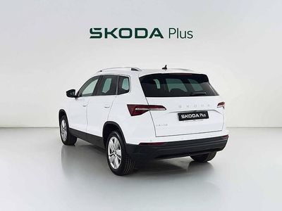 Blanco Usado 2025 Skoda Karoq Selection SUV | 28.500 € (Precio justo)