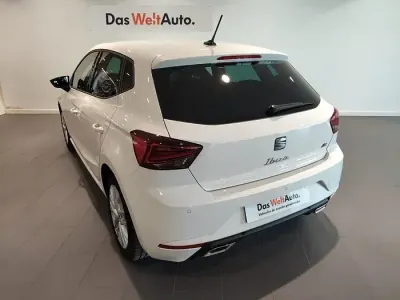 Usado Seat Ibiza XCELLENCE 115 CV (84 kW) 2025 Blanco Utilitario
