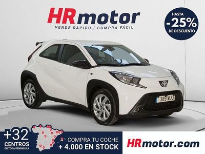 Usado Toyota Aygo X Play 72 CV (52 kW) 2023 Blanco SUV