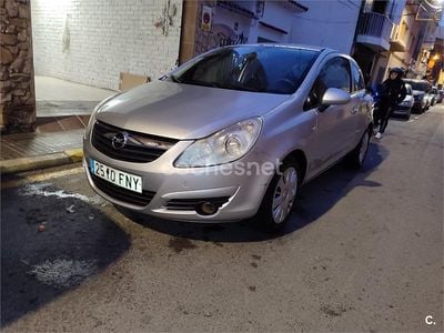 Gris / plata Usado 2007 Opel Corsa Enjoy Berlina | 2400 € (Buen precio)