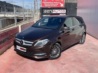 Usado Mercedes B250e 131 kW (179 CV) 2016 Marrón Monovolumen