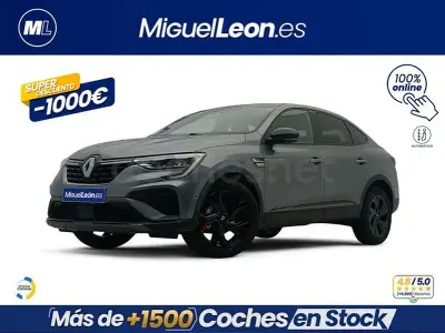 Usado Renault Arkana RS Line 140 CV (102 kW) 2022 Gris / plata SUV
