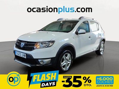 Usado Dacia Sandero Stepway 90 CV (66 kW) 2015 Blanco Utilitario