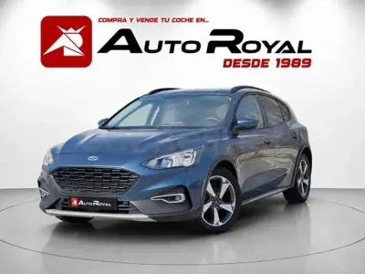 Usado Ford Focus Active X 125 CV (91 kW) 2021 Azul Berlina