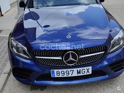 Usado Mercedes C300 245 CV (180 kW) 2019 Azul Familiar