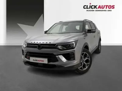 Usado SsangYong Korando 150 CV (110 kW) 2024 Gris SUV