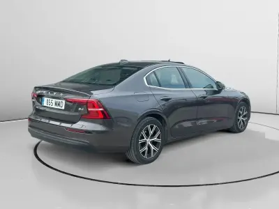 Käytetty Volvo S60 Core 197 HP (144 kW) 2023 Harmaa Sedan