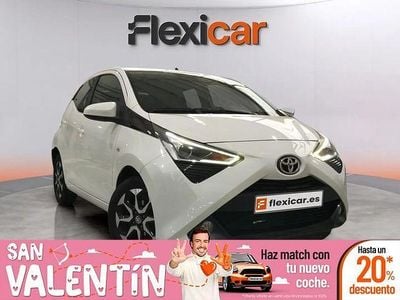 Usado Toyota Aygo X-play 72 CV (52 kW) 2018 Blanco Utilitario