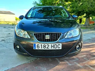 Usado Seat Ibiza ST Copa 90 CV (66 kW) 2011 Azul Familiar
