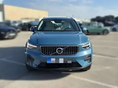 Usado Volvo XC40 Ultimate 179 CV (131 kW) 2023 Azul SUV