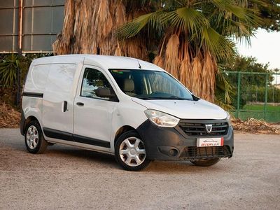 Blanco Usado 2015 Dacia Dokker Ambiance Monovolumen | 4500 € (Caro)