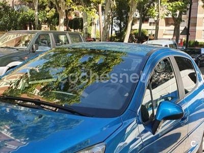 Azul Usado 2012 Peugeot 207 Berlina | 4950 € (Precio justo)