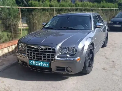 Usado Chrysler 300C 218 CV (160 kW) 2006 Gris Berlina