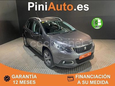 Usado Peugeot 2008 Style 100 CV (73 kW) 2018 Gris / plata SUV