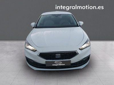 Usado Seat Leon Style 115 CV (84 kW) 2021 Blanco Berlina