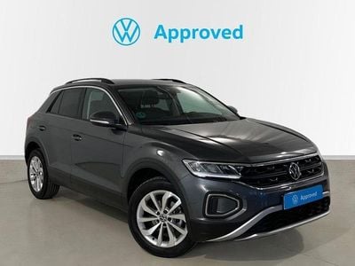 Usado VW T-Roc Life 110 CV (80 kW) 2024 Gris SUV
