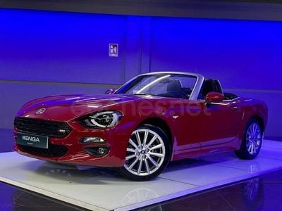 Używany Fiat 124 Spider Lusso 140 KM (102 kW) 2016 Czerwony Kabriolet