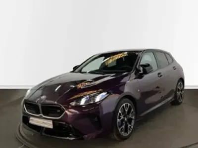 Usado BMW M135 Comfort Edition 300 CV (220 kW) 2025 Violeta Utilitario