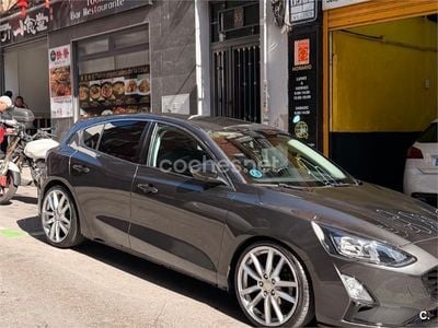 Usado Ford Focus Active 120 CV (88 kW) 2019 Negro Berlina
