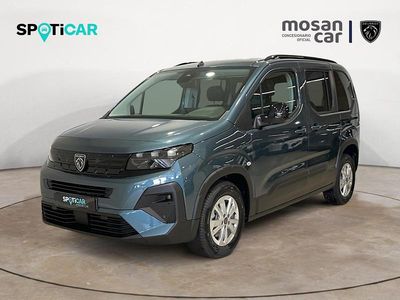 Usado Peugeot Rifter Allure 100 CV (73 kW) 2024 Azul kiama Monovolumen