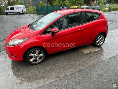 Usado Ford Fiesta Sport 90 CV (66 kW) 2008 Rojo Utilitario