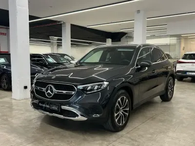 Usado Mercedes GLC200 204 CV (150 kW) 2025 Gris grafito SUV