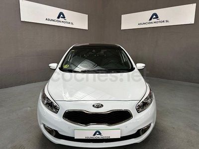 Blanco Usado 2013 Kia Ceed GT Berlina | 5999 € (Precio justo)