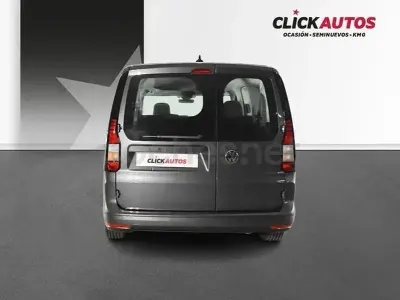 Usado VW Caddy Maxi 102 CV (75 kW) 2025 Gris / plata Monovolumen
