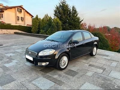 Używany Fiat Linea Life 105 KM (77 kW) 2012 Szary Sedan/Limuzyna