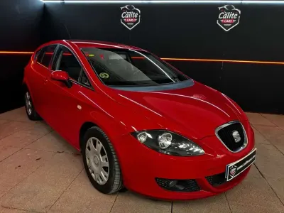 Usado Seat Leon Reference 105 CV (77 kW) 2006 Rojo Utilitario