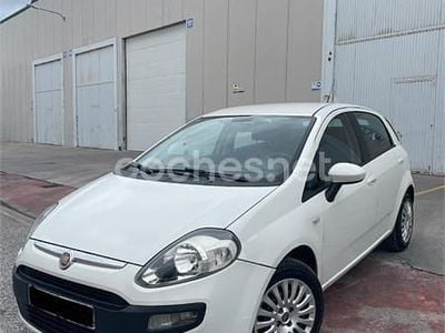 Usado Fiat Punto Evo Dynamic 65 CV (47 kW) 2010 Blanco Utilitario