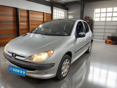 Usado Peugeot 206 110 CV (80 kW) 2003 Gris / plata Berlina