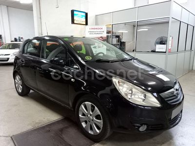 Usado Opel Corsa Essentia 75 CV (55 kW) 2008 Negro Berlina