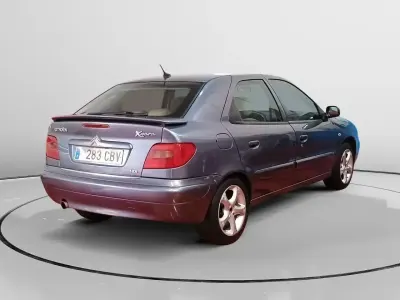 Begagnad Citroën Xsara 91 HK (66 kW) 2002 Grå Sedan