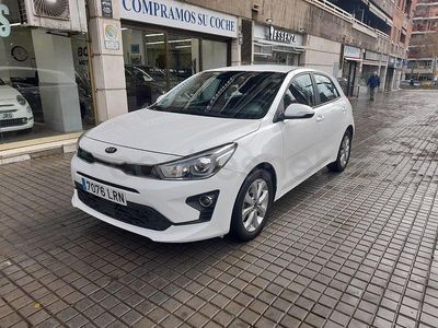 Usado Kia Rio GT-Line 100 CV (73 kW) 2021 Blanco Berlina