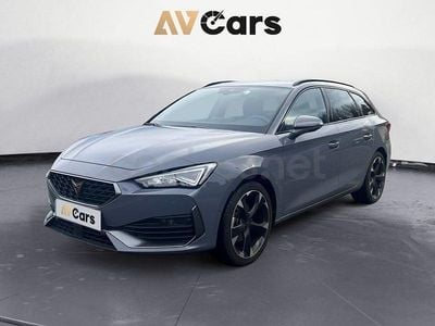 Gris / plata Usado 2024 Cupra Leon Familiar | 27.490 € (Precio justo)