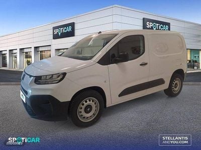 Nuevo Fiat Doblò 100 CV (73 kW) 2025 Verde Monovolumen