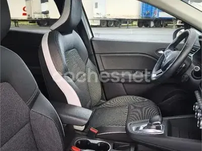 Usado Renault Captur Zen 155 CV (114 kW) 2020 Blanco SUV