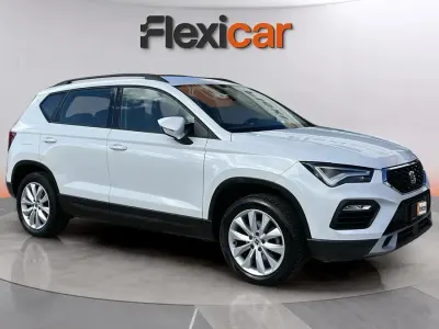 Usado Seat Ateca FR 150 CV (110 kW) 2023 Blanco SUV