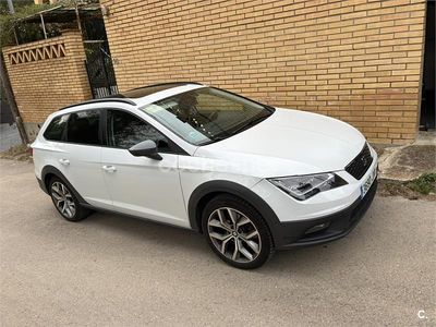 Usado Seat Leon X-Perience 4Drive 150 CV (110 kW) 2016 Blanco Familiar