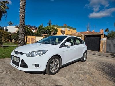 Blanco Usado 2011 Ford Focus Berlina | 6800 € (Precio justo)
