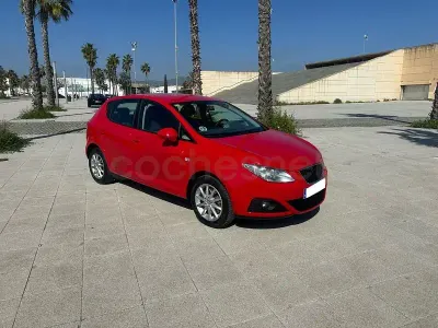 Usado Seat Ibiza Style 105 CV (77 kW) 2011 Rojo Berlina