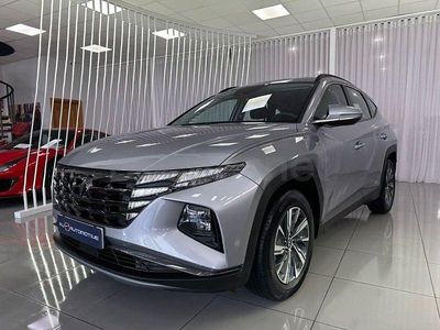 Usado Hyundai Tucson 136 CV (100 kW) 2023 Gris / plata SUV