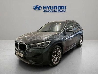 Usado BMW X1 Comfort Edition 136 CV (100 kW) 2021 Gris / plata SUV