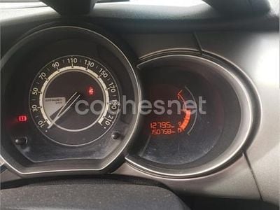 Usado Citroën C3 Attraction 68 CV (50 kW) 2014 Marrón Berlina