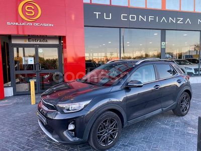 Gris / plata Usado 2020 Kia Stonic SUV | 15.990 € (Un poco caro)