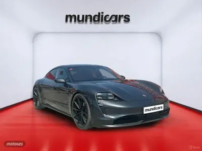 Usado Porsche Taycan 300 kW (408 CV) 2021 Negro Berlina