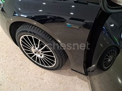 Mercedes B250e